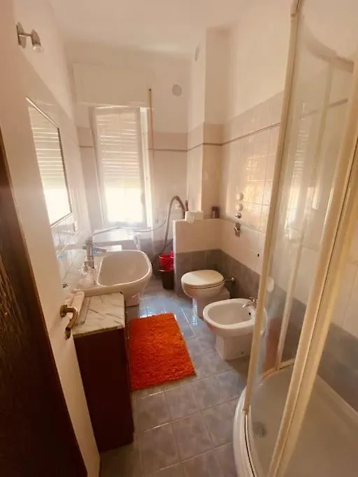 Lovely Flat, Super Connected To The Centre,Wifi,4P Milan Italy